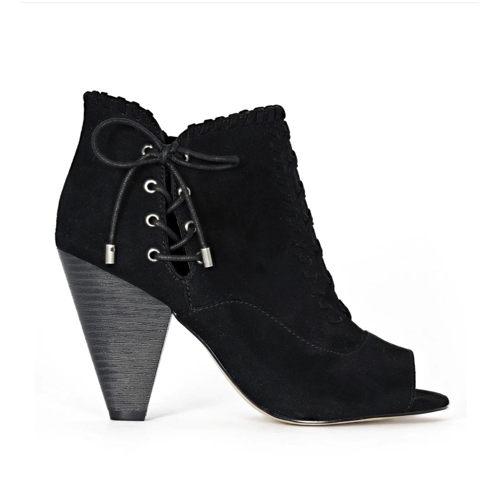 Indigo Rd Women's Finn-A Bootie in Black